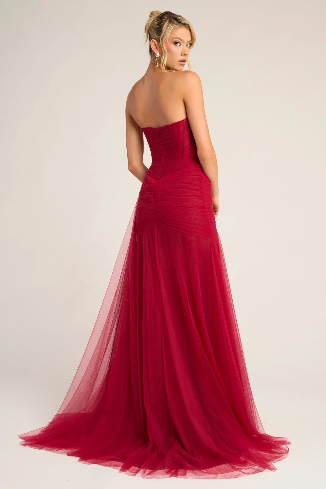 Glamorous Mermaid Strapless Sweetheart Tulle Floor-Length Draped High-Slit Evening Dress