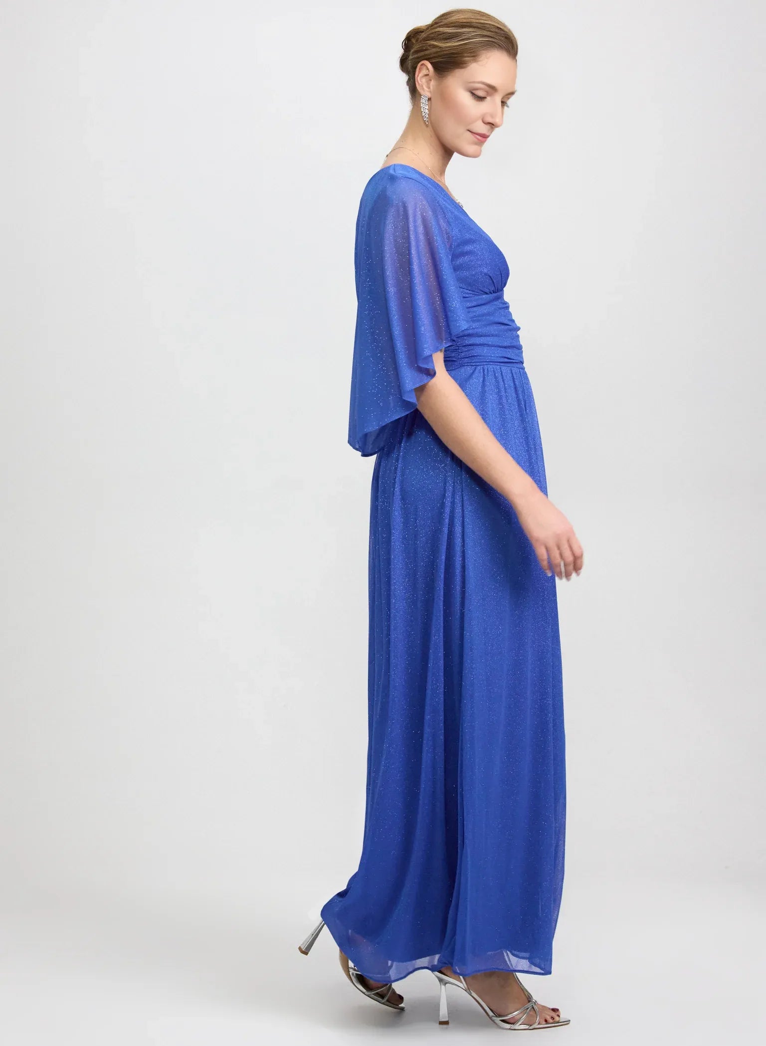 Glittered A-Line V-Neck Mother of the Bride Dress Floor-Length Gown with Capelet