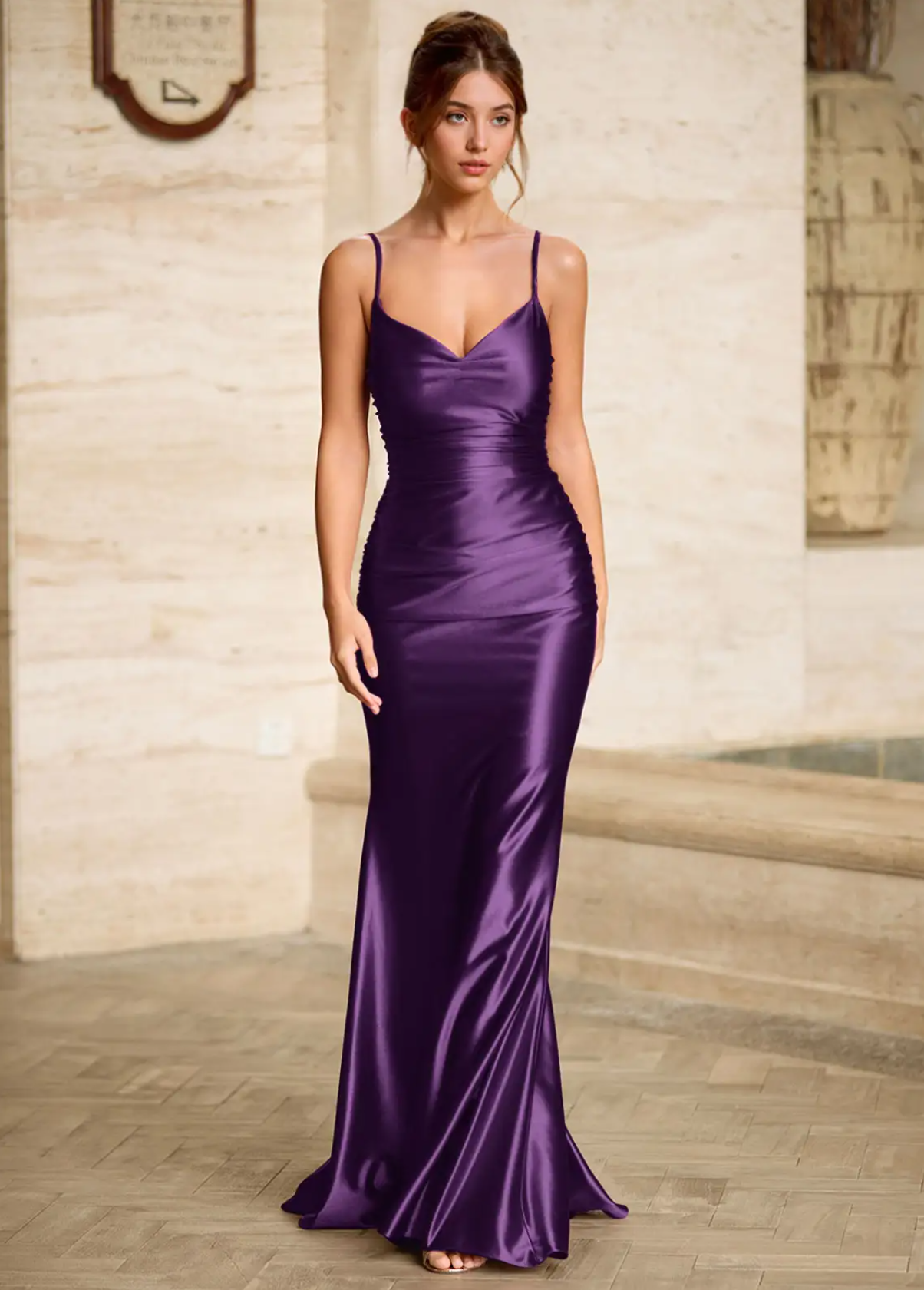 Vestido de Noche de Satén con Tirantes Finos Tipo Sirena, Espalda Descubierta, Cordones y Escote Pronunciado en V