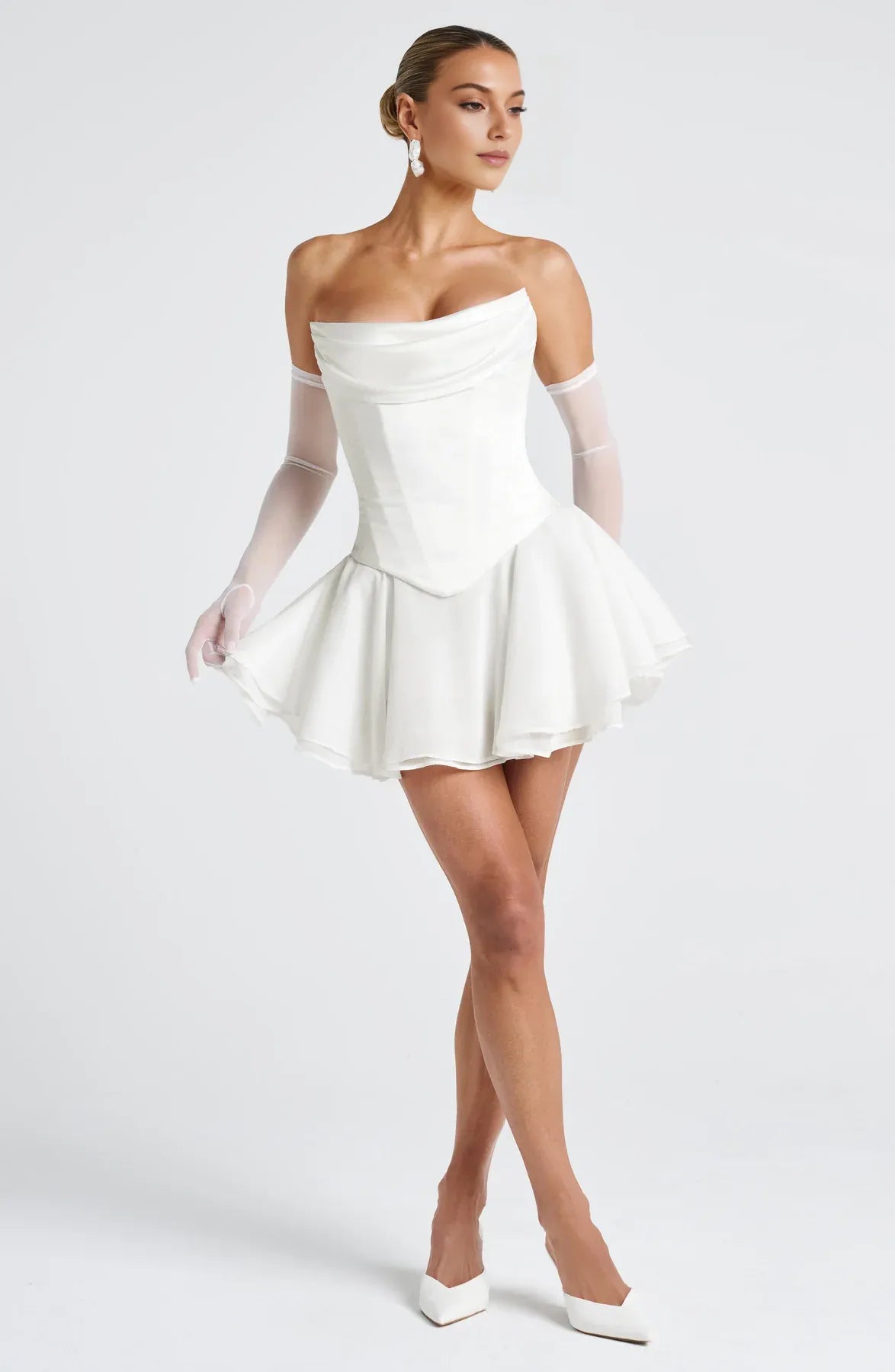Elegant Fit-and-Flare Strapless Cowl Neck Sleeveless Satin Chiffon Mini Homecoming Dress Lace-Up Party Dress