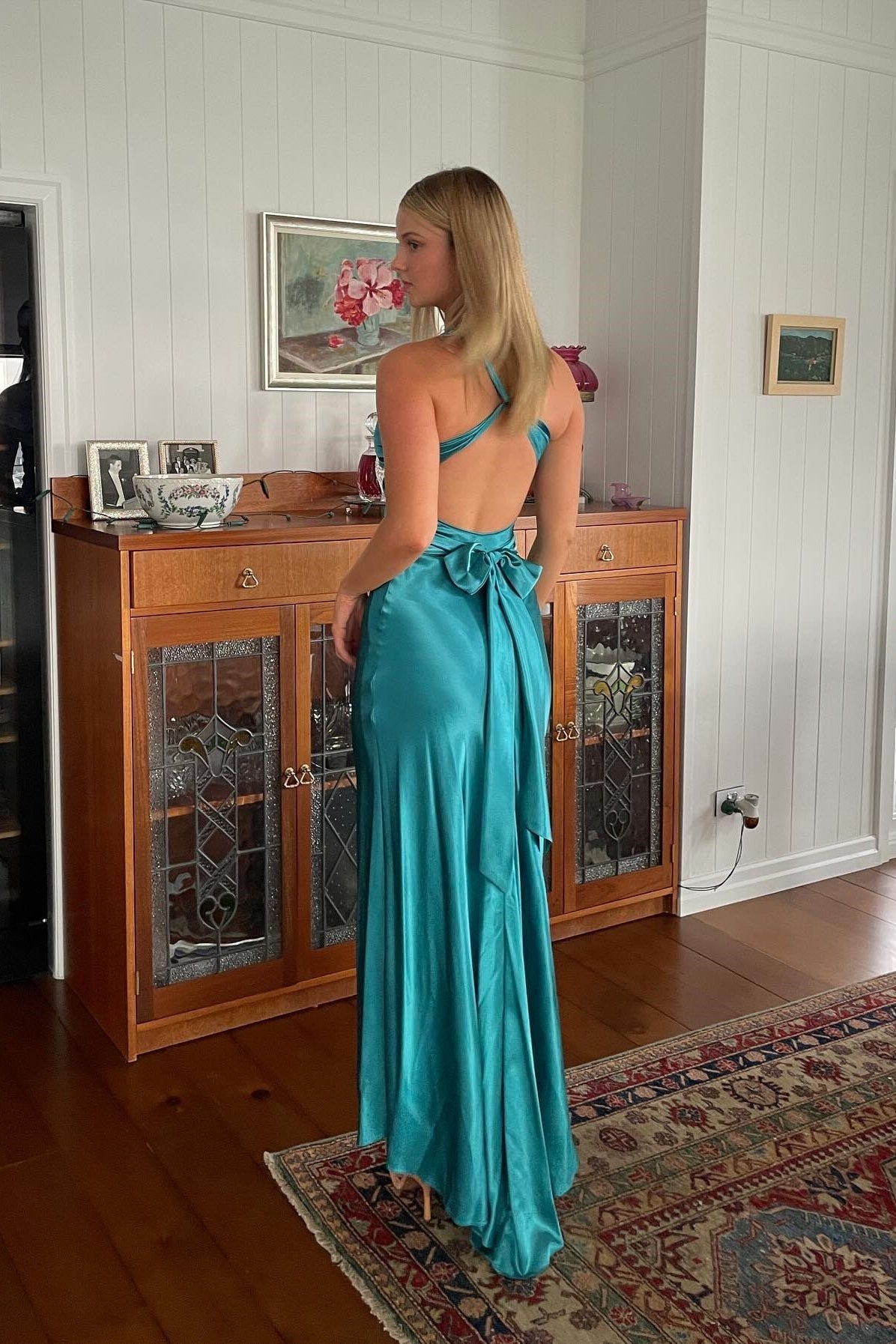 Sheath Halter Neck Soft Satin Wedding Guest Long Party Dress with Backless Bowknot Evening Dresses