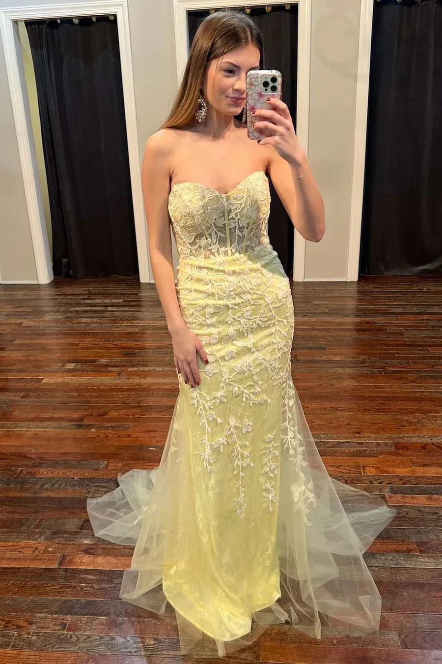 Lace Tulle Mermaid Sweetheart Strapless Floor-Length Prom Gown