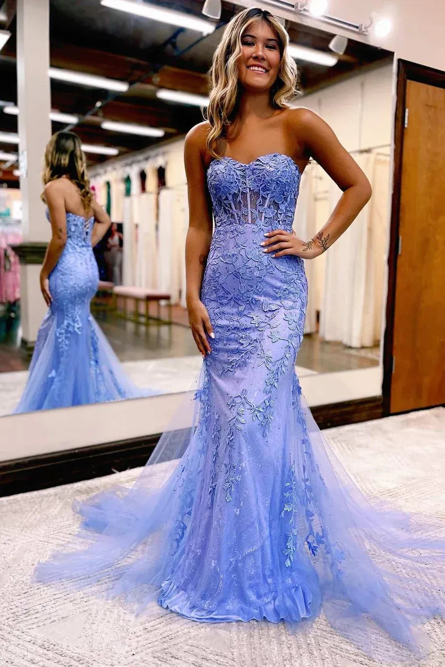 Lace Tulle Mermaid Sweetheart Strapless Floor-Length Prom Gown