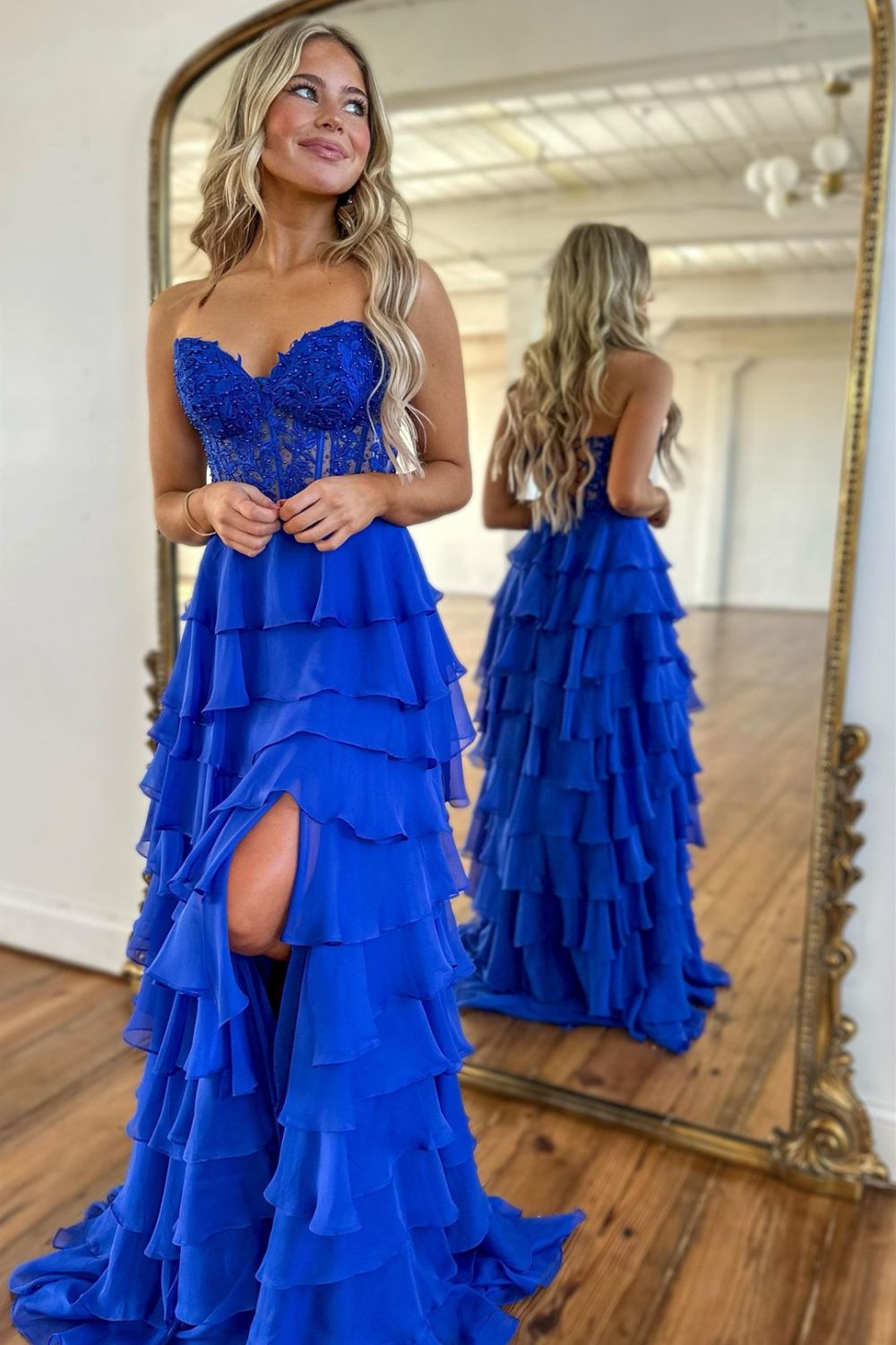 Vestido de Fiesta Largo con Escote Corazón, Encaje y Gasa en Línea A con Abertura, Vestido Maxi sin Tirantes de Encaje y Gasa con Volantes