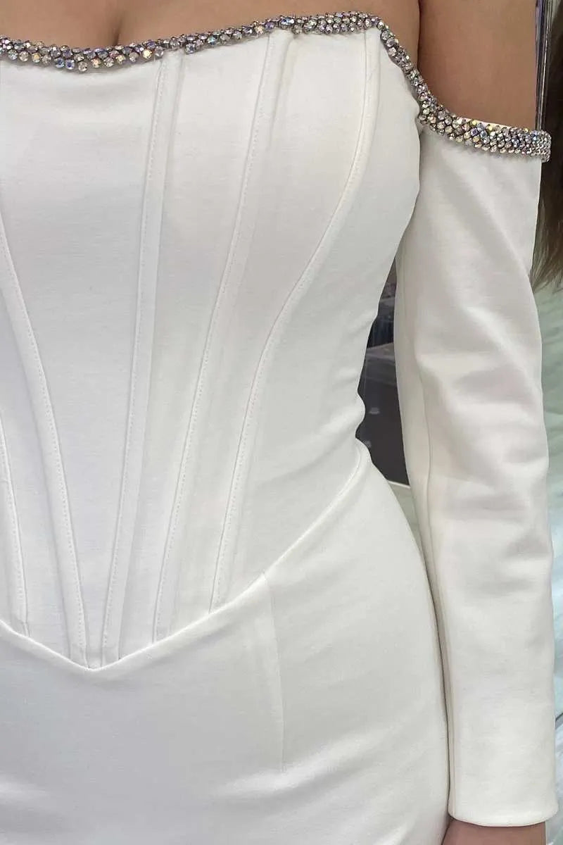 Vestido Largo de Fiesta Sirena de Satén Azul Claro con Escote Corazón, Hombros Descubiertos, Manga Larga y Espalda Abierta