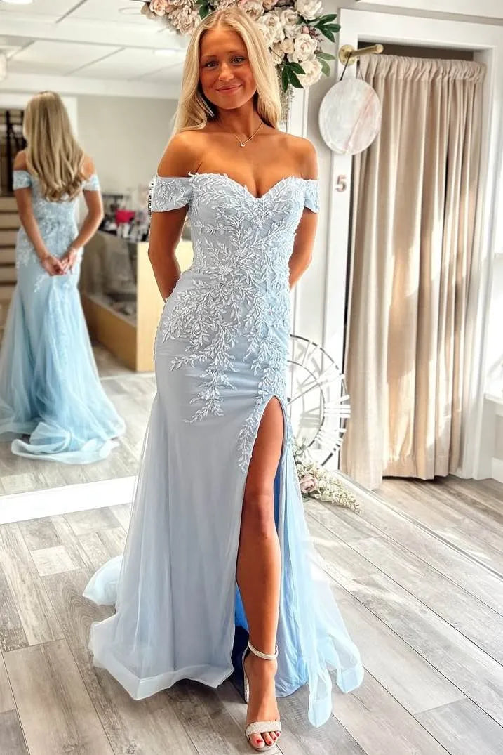Vestido de fiesta de sirena de tul azul claro con hombros descubiertos y abertura alta