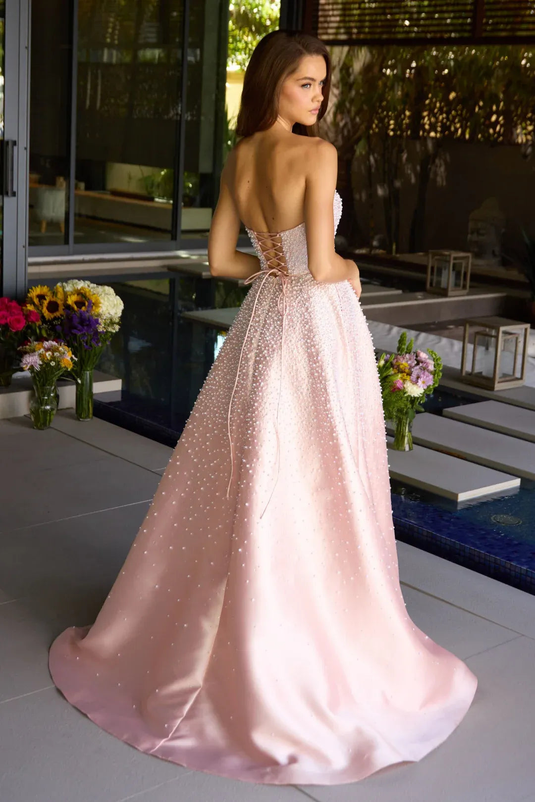 Luxury Ball-Gown Strapless Sleeveless Satin Long-Train Beaded Evening Dress