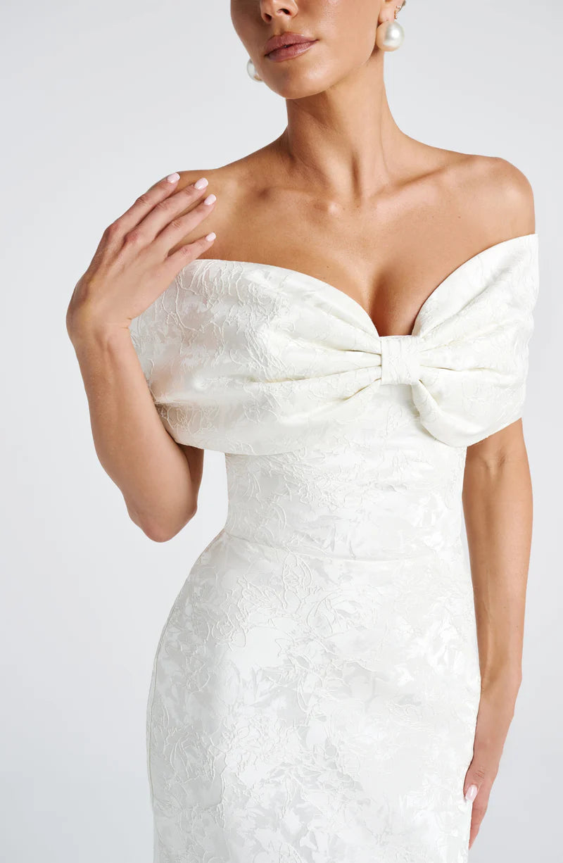 Luxury Fitted Off Shoulder Jacquard Maxi Bow Mermaid Gown Evening Dress