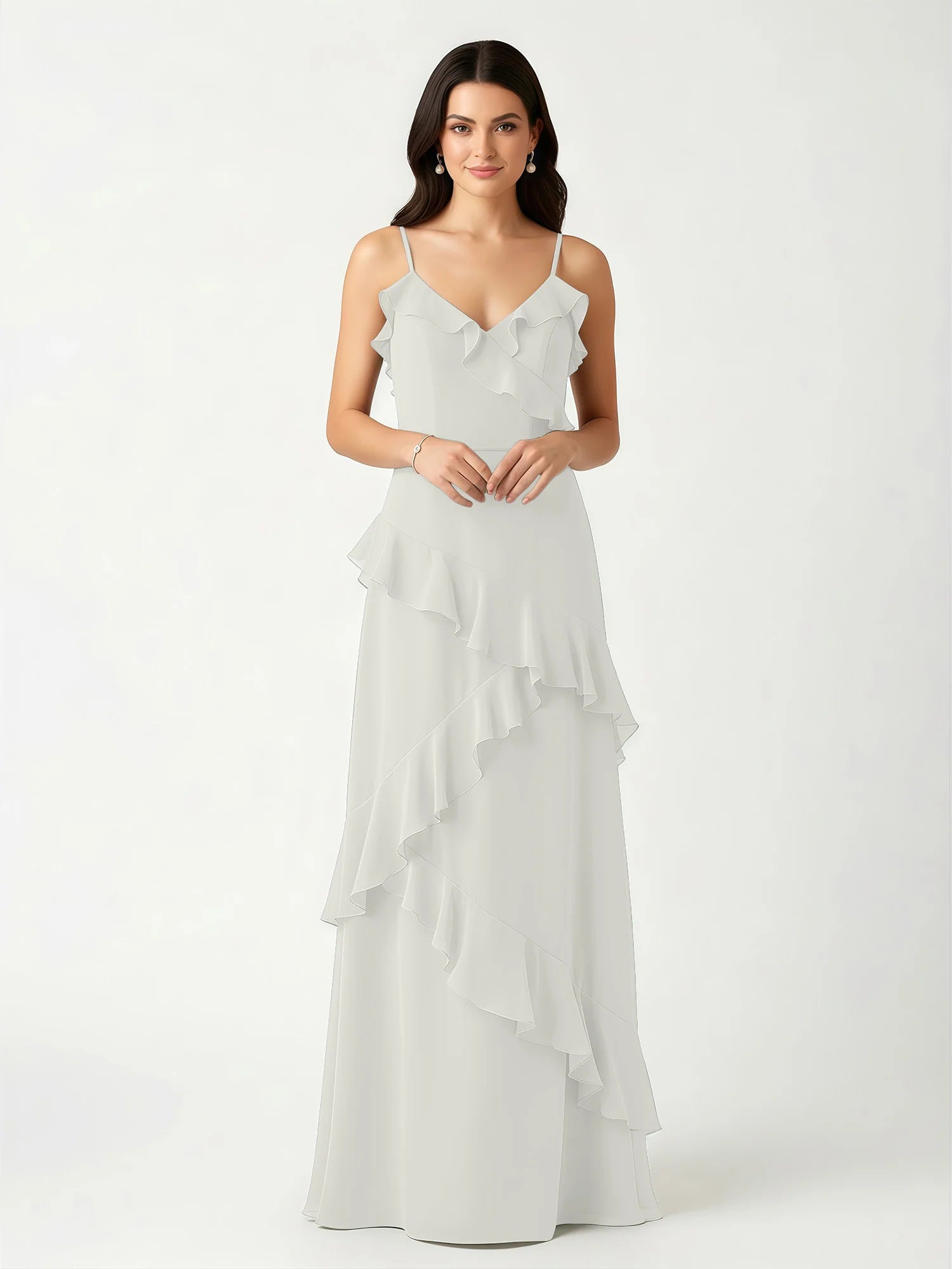 Vestido largo de dama de honor de chifón con cuello de pico, tirantes finos y volantes asimétricos