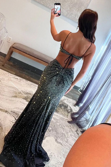 Vestido de noche formal brillante con adornos de sirena y detalles calados