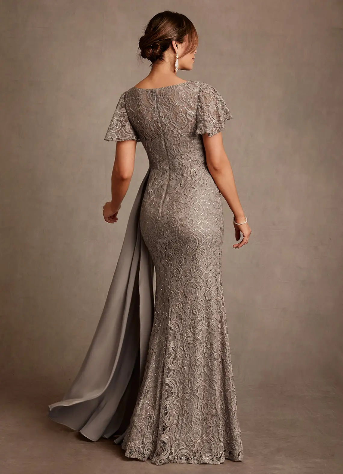 Gorgeous Mermaid Jewel Neck Lace Maxi Formal Mother of the Bride Dress With Sash