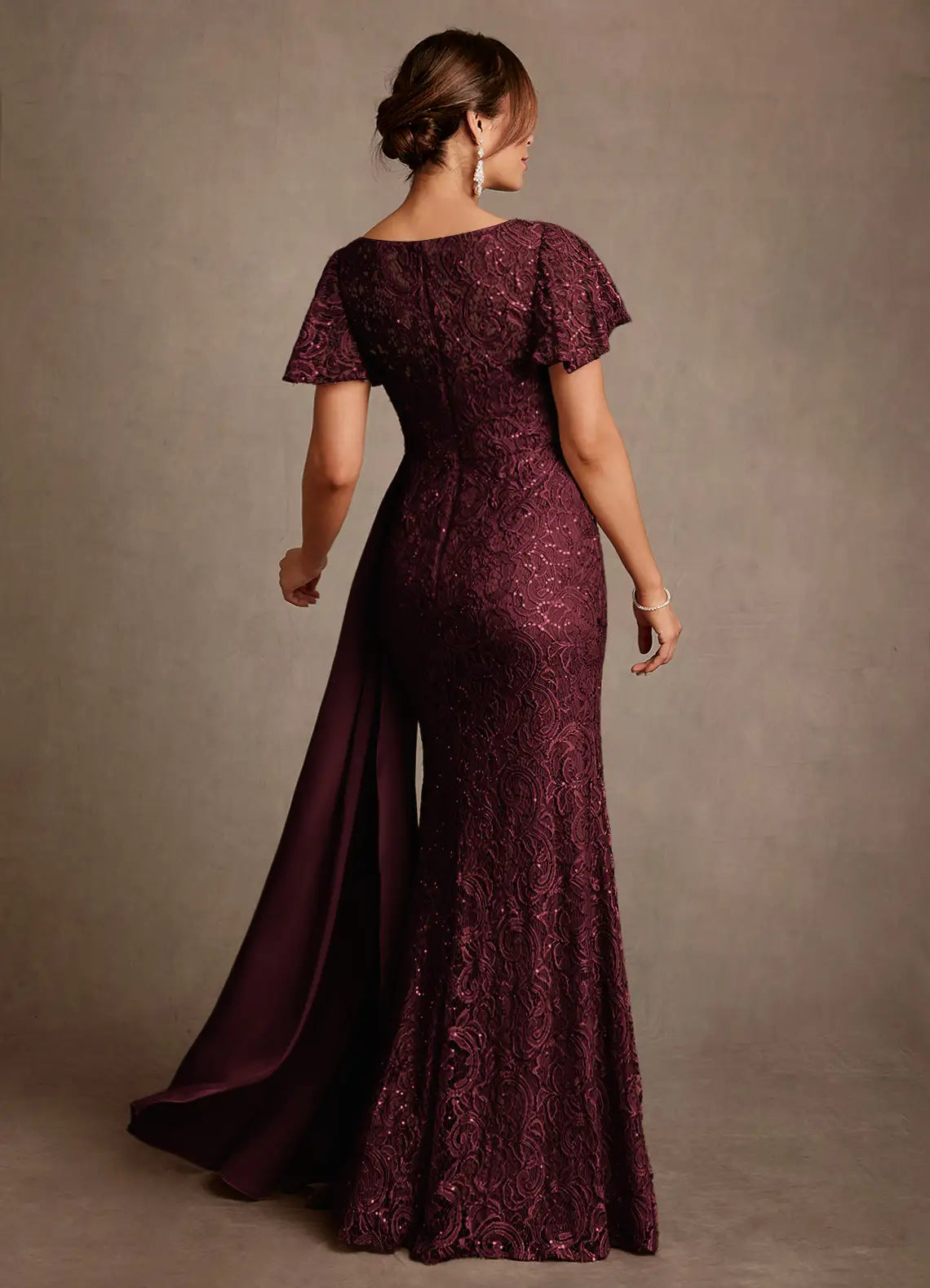 Gorgeous Mermaid Jewel Neck Lace Maxi Formal Mother of the Bride Dress With Sash