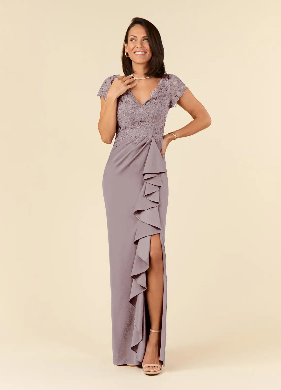 Elegant Mermaid V-Neck Lace Maxi Mother of the Bride Dress with Ruffle Slit