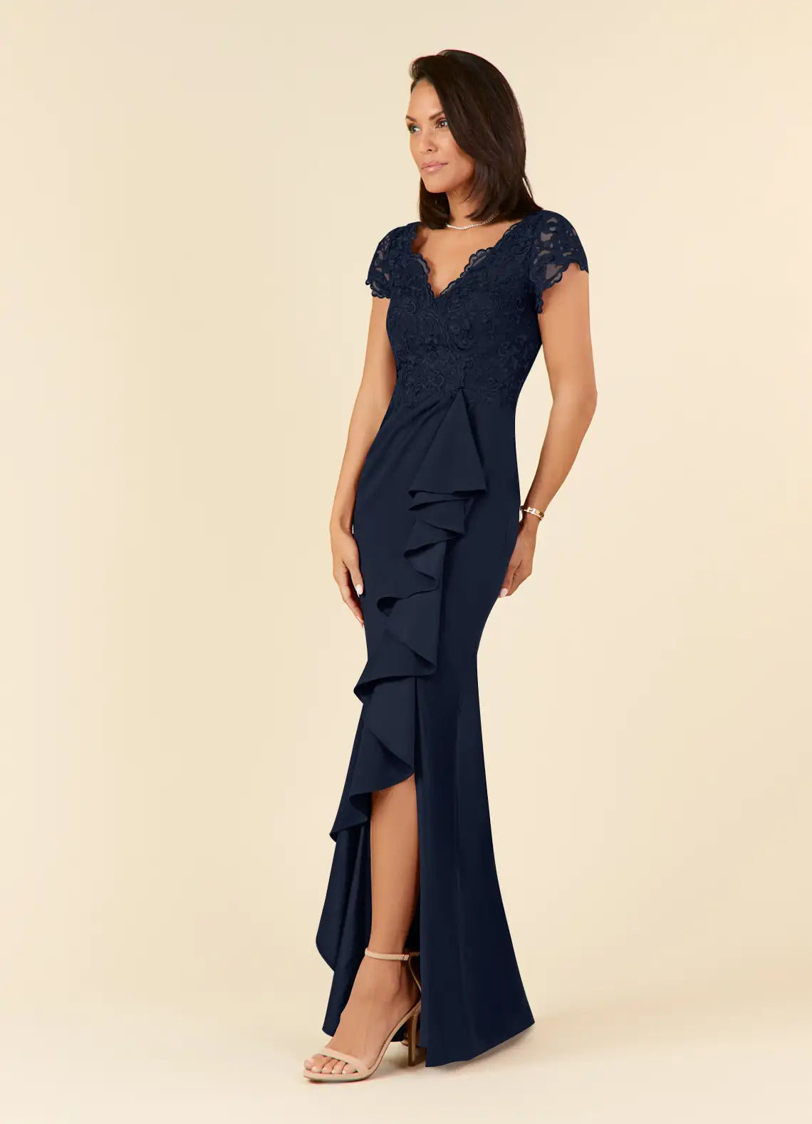 Elegant Mermaid V-Neck Lace Maxi Mother of the Bride Dress with Ruffle Slit