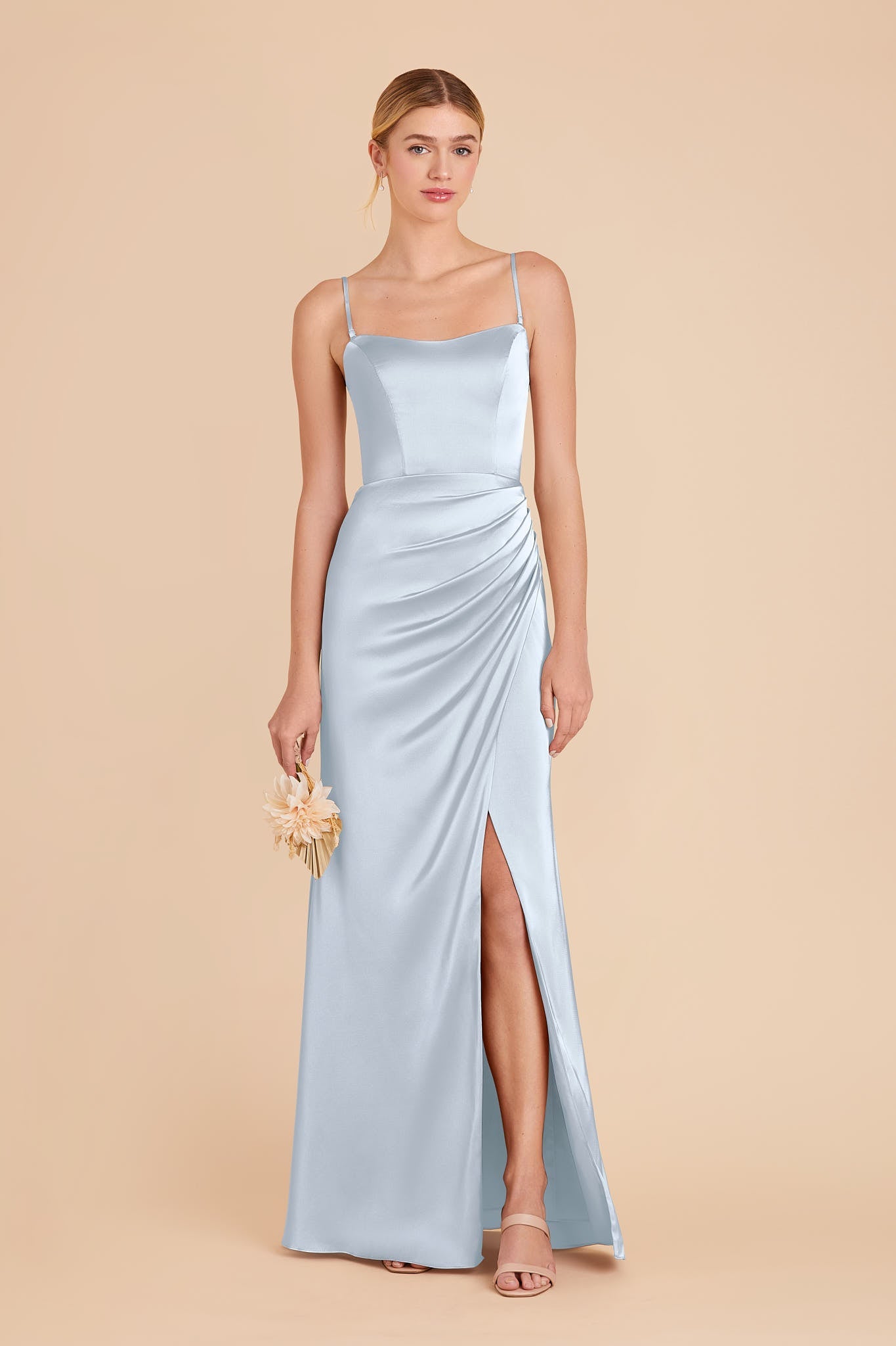 Vestido maxi de satén glamuroso con abertura lateral y opciones de escote ajustable/sin tirantes Vestidos de dama de honor