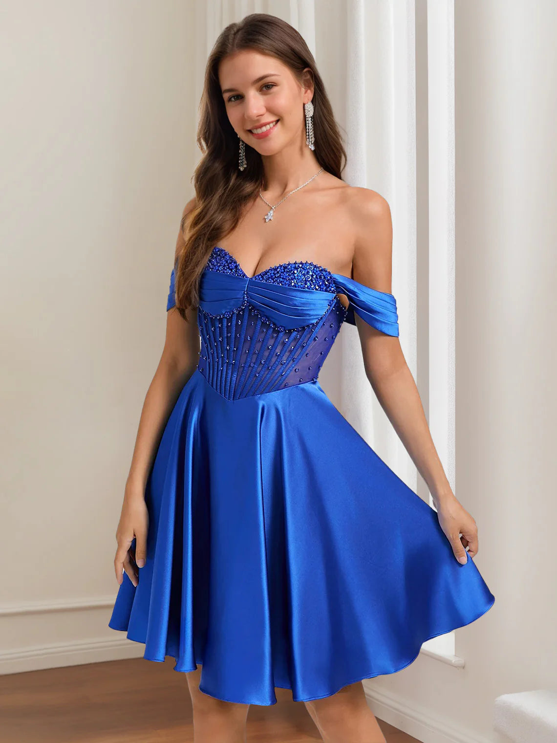 Vestidos cortos de regreso a casa plisados con hombros descubiertos con pedrería y abalorios