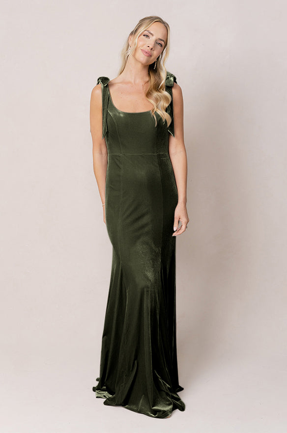 Women's Sleeveless Velvet Mermaid Gown Square Neckline Bow Strap Detail Party Wedding Guest Bridesmaid Dresses