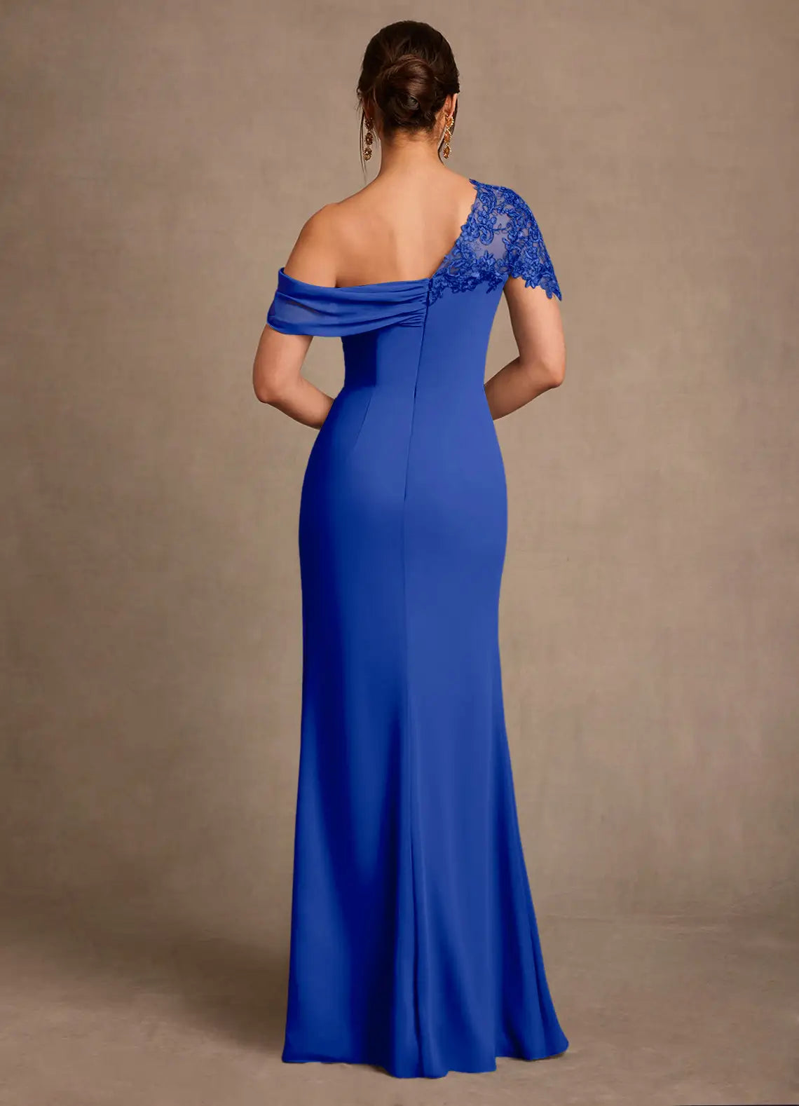Elegante vestido de noche formal de gasa de encaje hasta el suelo con un hombro tipo vaina para la madre de la novia