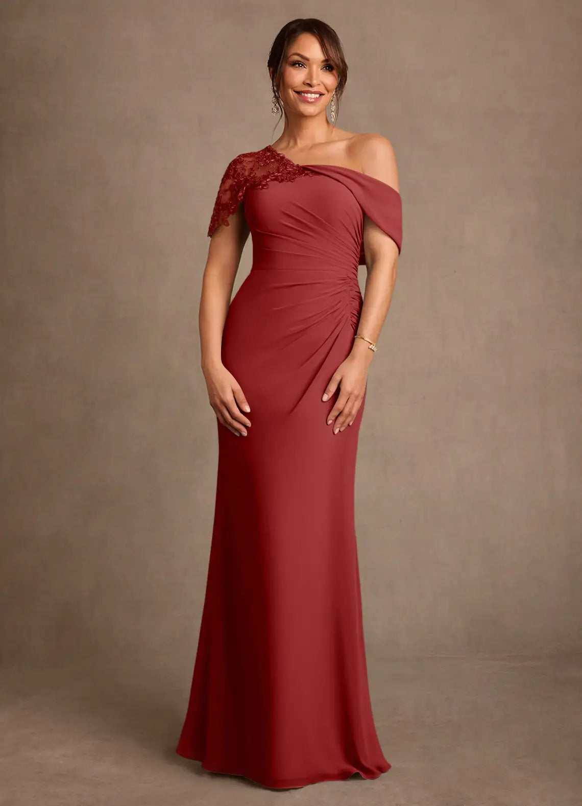 Elegante vestido de noche formal de gasa de encaje hasta el suelo con un hombro tipo vaina para la madre de la novia
