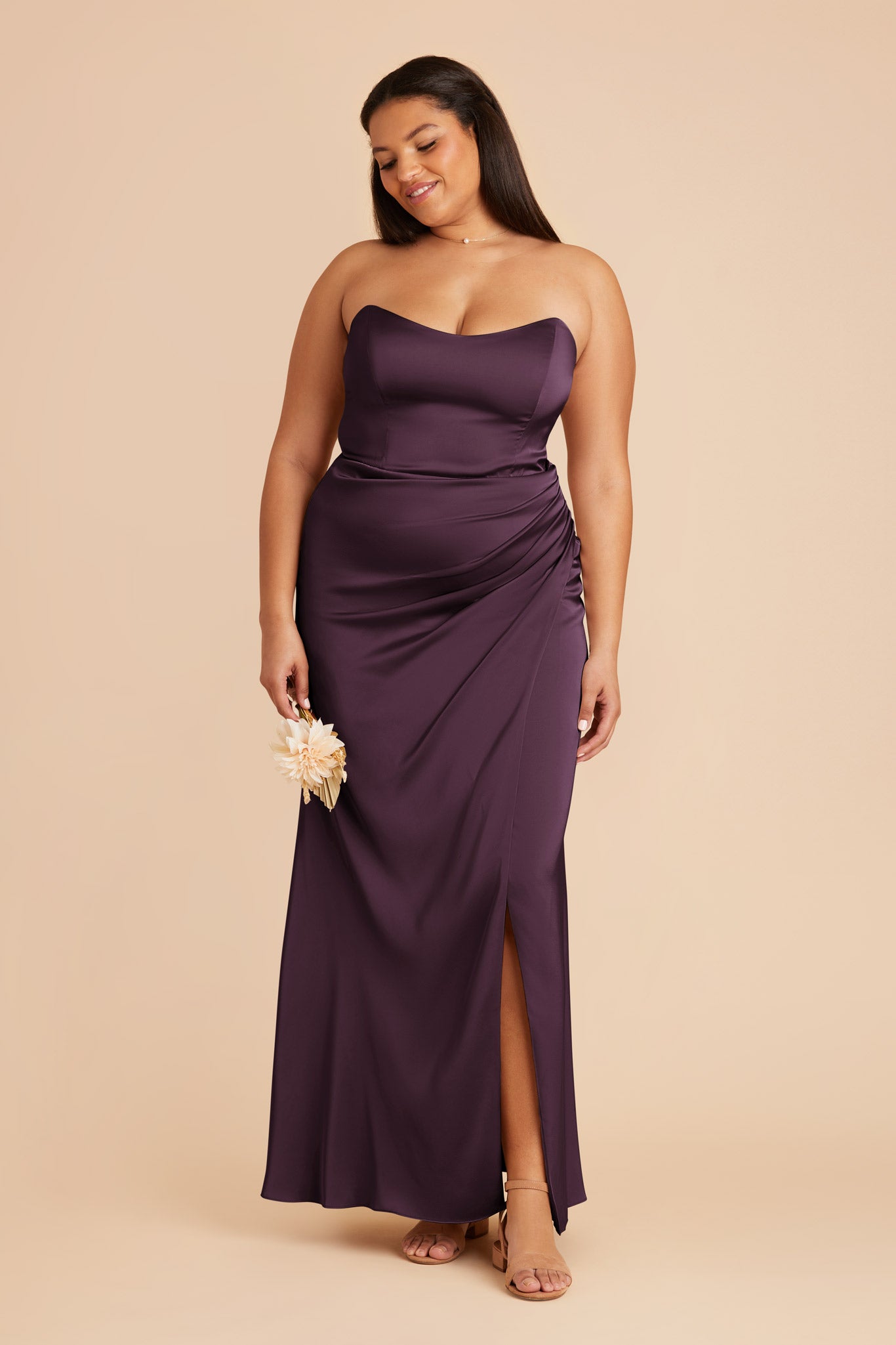 Vestido maxi de satén glamuroso con abertura lateral y opciones de escote ajustable/sin tirantes Vestidos de dama de honor