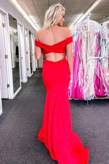 Vestido de gala de sirena de satén rojo sin hombros y sin espalda