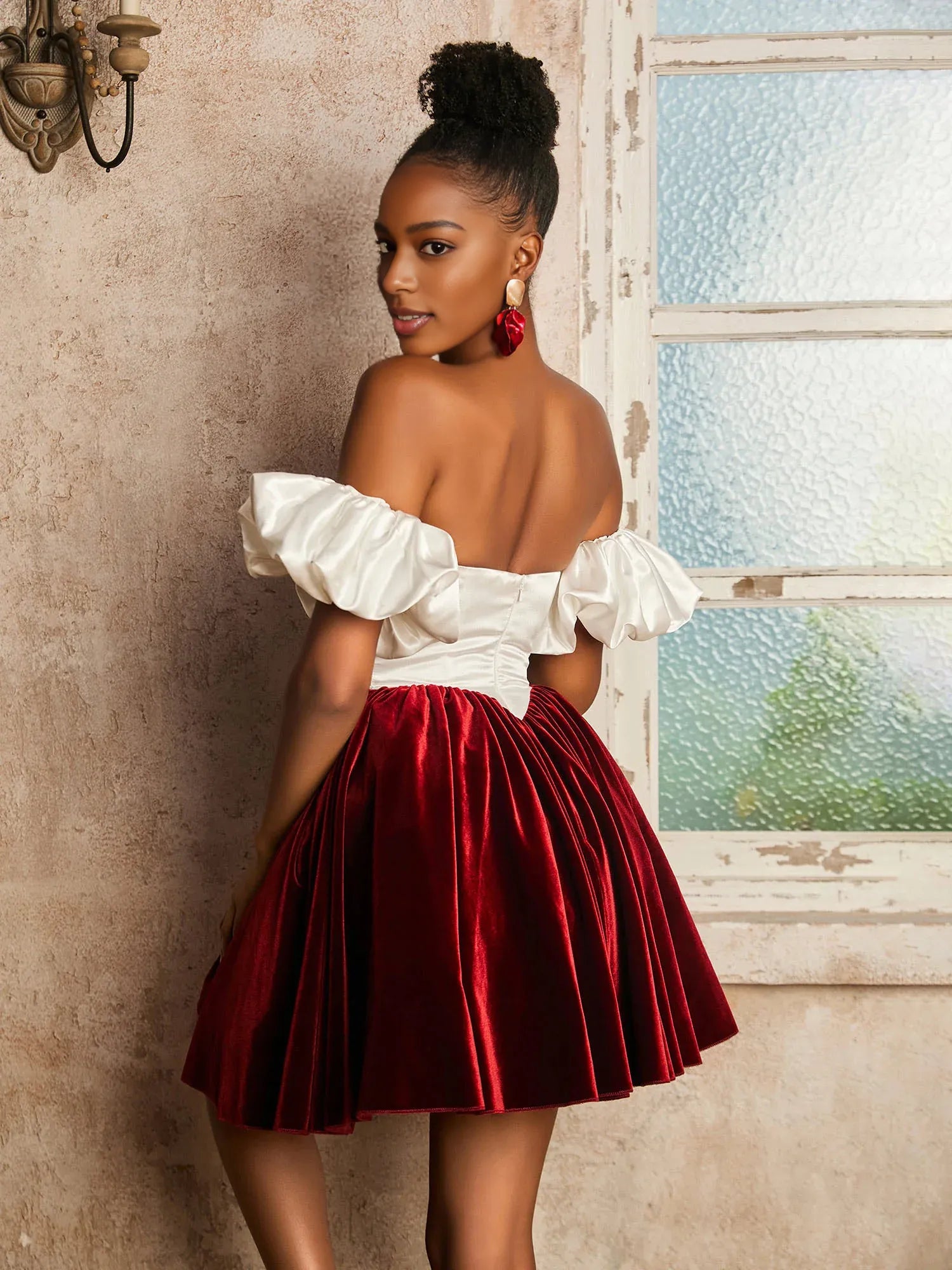 Romantic A-Line Satin-Velvet Short Detachable-Sleeves Homecoming Dress