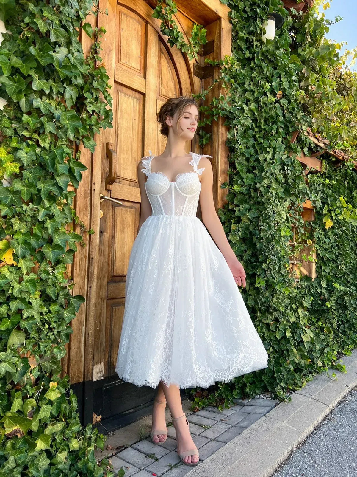 Romantic A-Line Sweetheart SpaghettiStrap Lace Cocktail Dress TeaLength Butterfly Evening Dress
