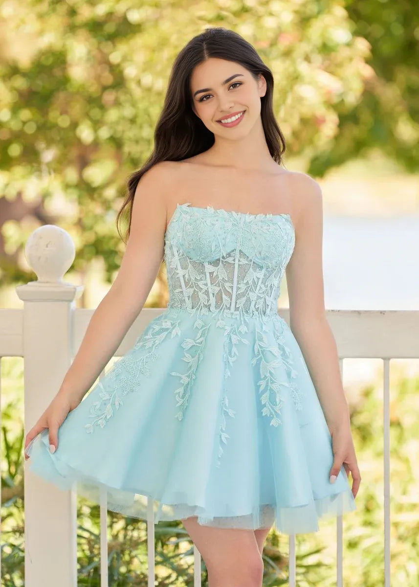 Romantic A-line Strapless Tulle Mini Laceup Homecoming Dress with Appliques