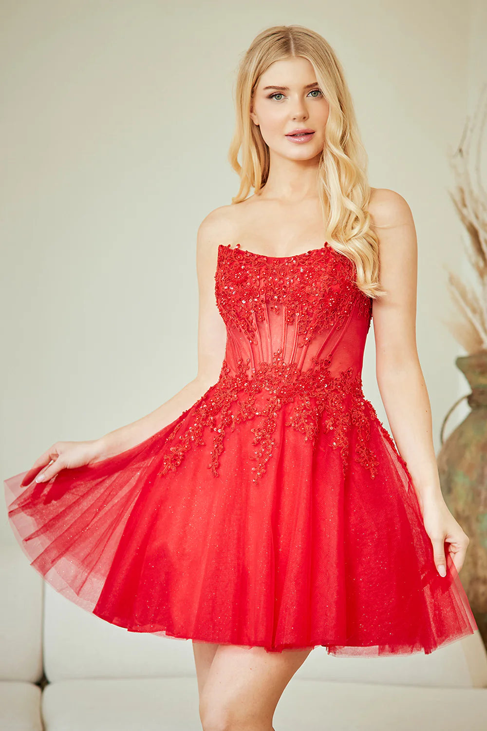 Romantic A-line Strapless Tulle Short Lace Appliqué Corset Lace-up Back Homecoming Dress
