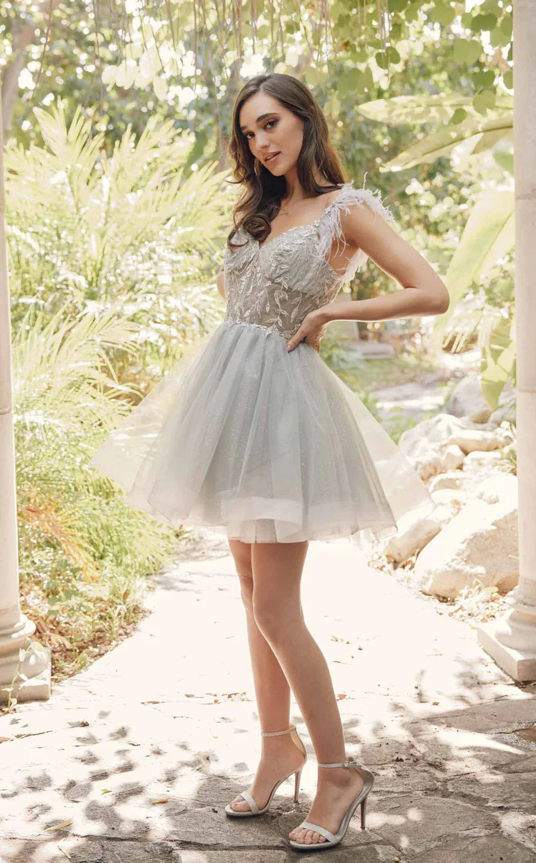 Romantic ALine Sweetheart Neck Glitter Tulle Short Feather Homecoming Dress