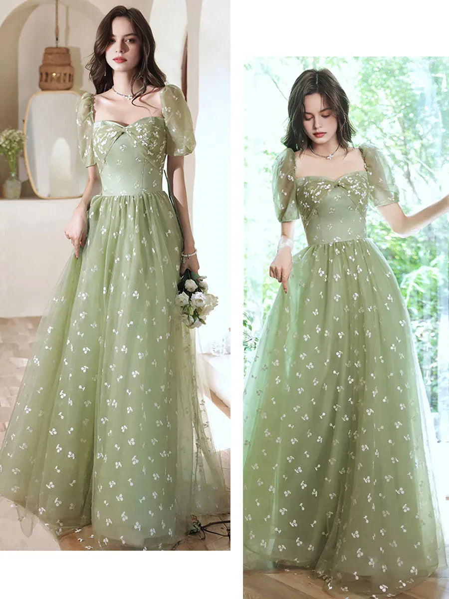 Vestido de Noche Romántico Largo de Tul Bordado con Escote Corazón y Corte en A para Graduación