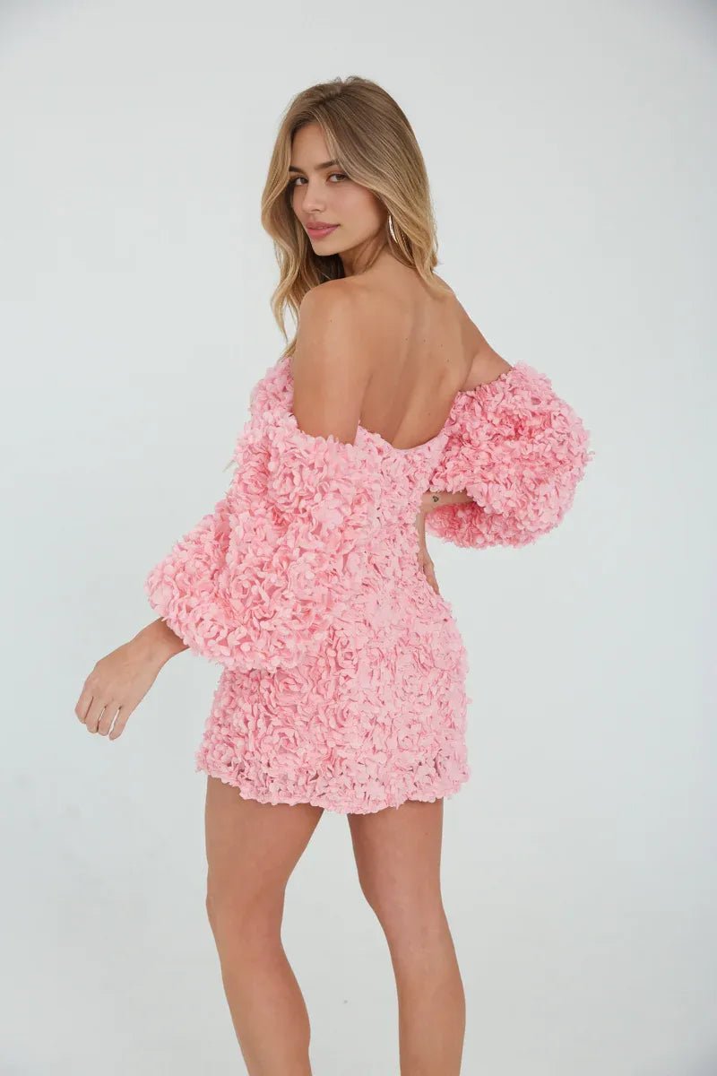 Romantic Bodycon Off-the-Shoulder Puff Sleeve Floral Appliqué Party Dress Mini Homecoming Dress