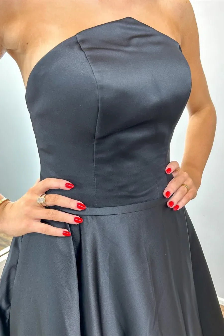Vestido de gala de satén sin tirantes, sin mangas, sin espalda, largo hasta el suelo, para fiesta de graduación