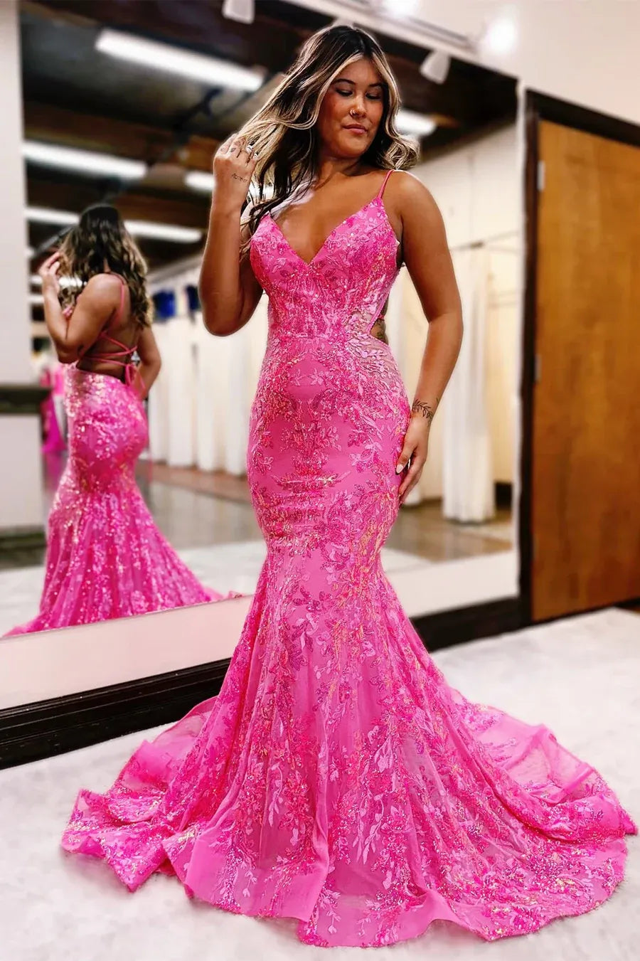 Sequin Lace Mermaid V-Neck Sleeveless Lace-Up Floor-Length Prom Gown