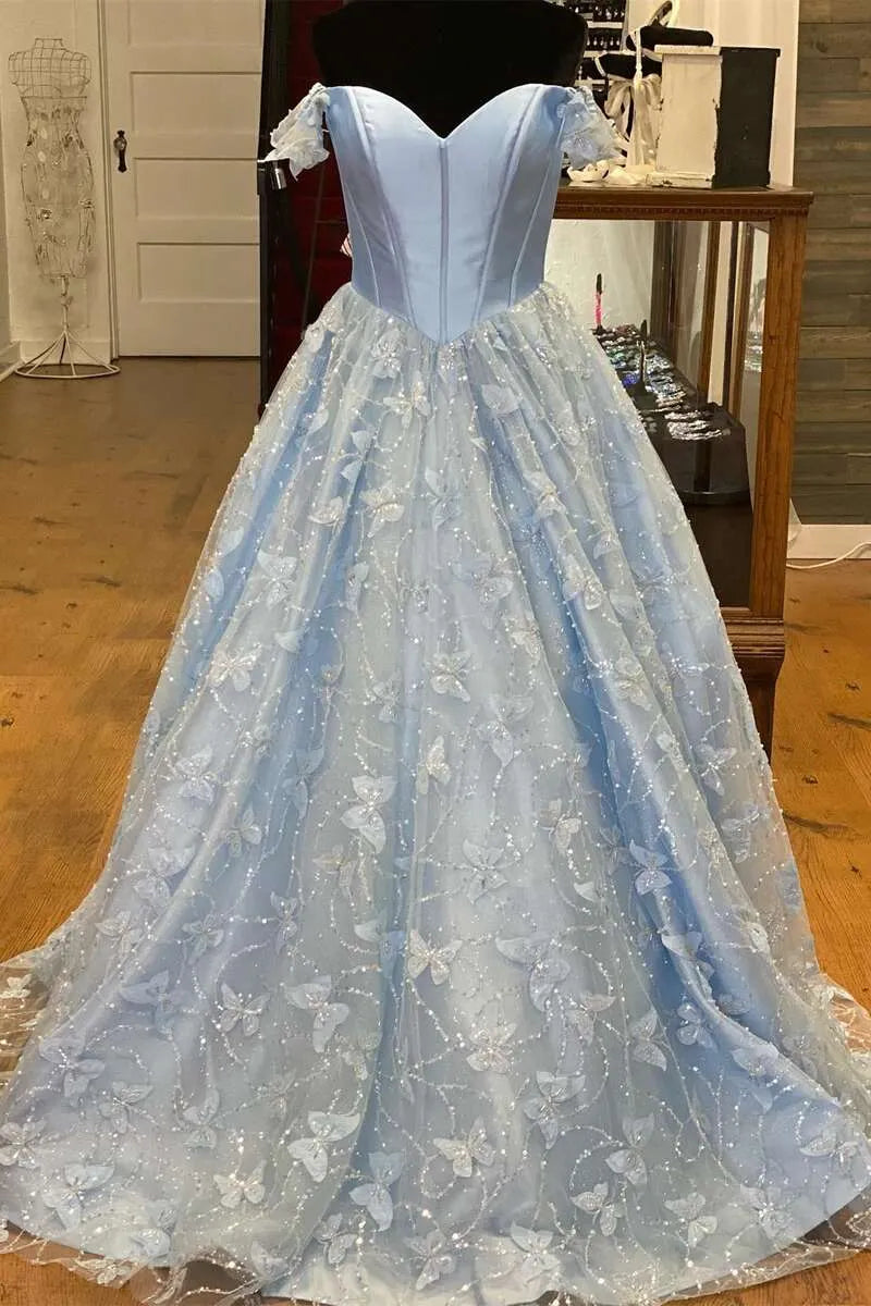 Vestido de fiesta maxi de tul color azul cielo, con silueta en A, escote corazón, hombros descubiertos y sin espalda