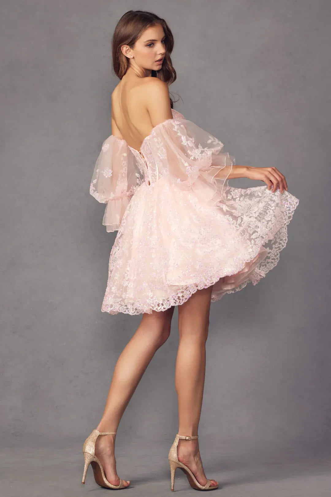 Sparkling A-Line Sweetheart Puff-Sleeve Tulle Short Corset Homecoming Dress