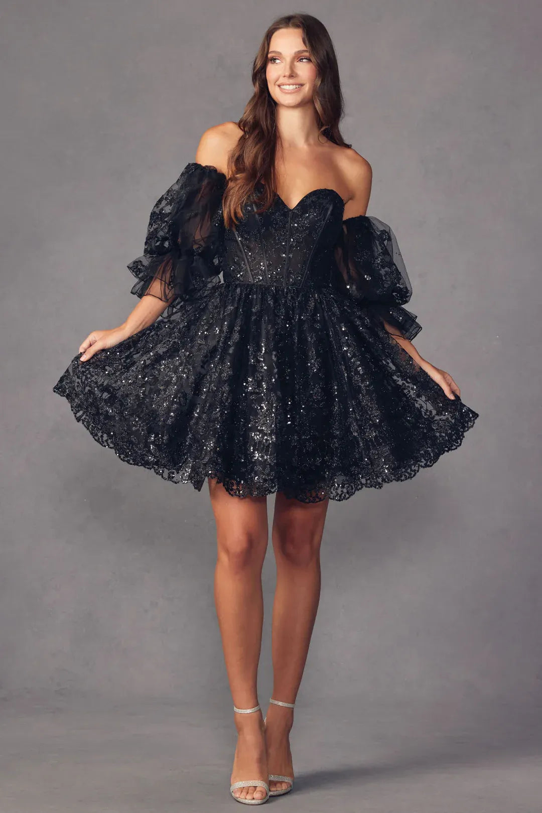 Sparkling A-Line Sweetheart Puff-Sleeve Tulle Short Corset Homecoming Dress