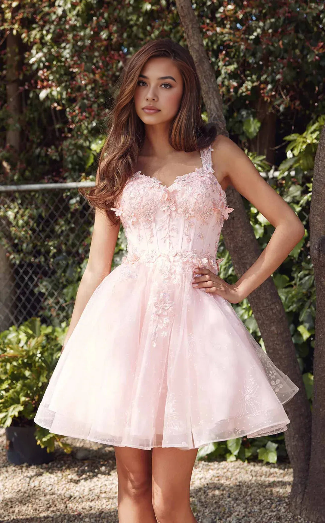 Sparkling A-Line Sweetheart Sleeveless Tulle Short Lace-Up Homecoming Dress