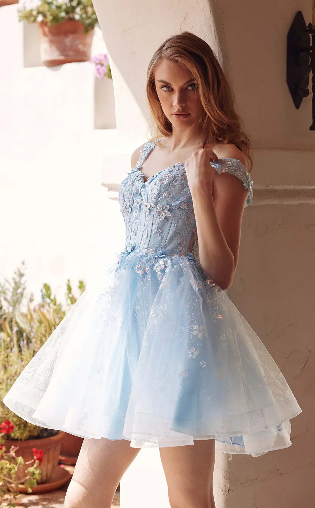 Sparkling A-Line Sweetheart Sleeveless Tulle Short Lace-Up Homecoming Dress