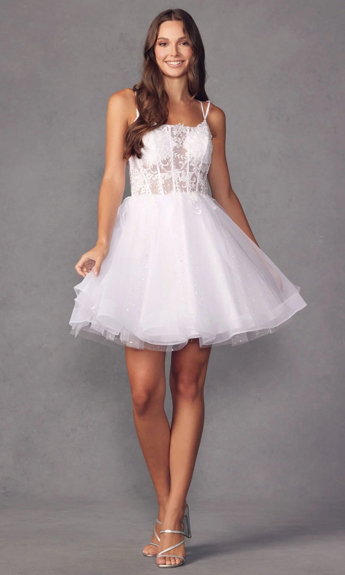 Sparkling A-line Scoop Sleeveless Tulle Short Lace Applique Crisscross Back Homecoming Dress