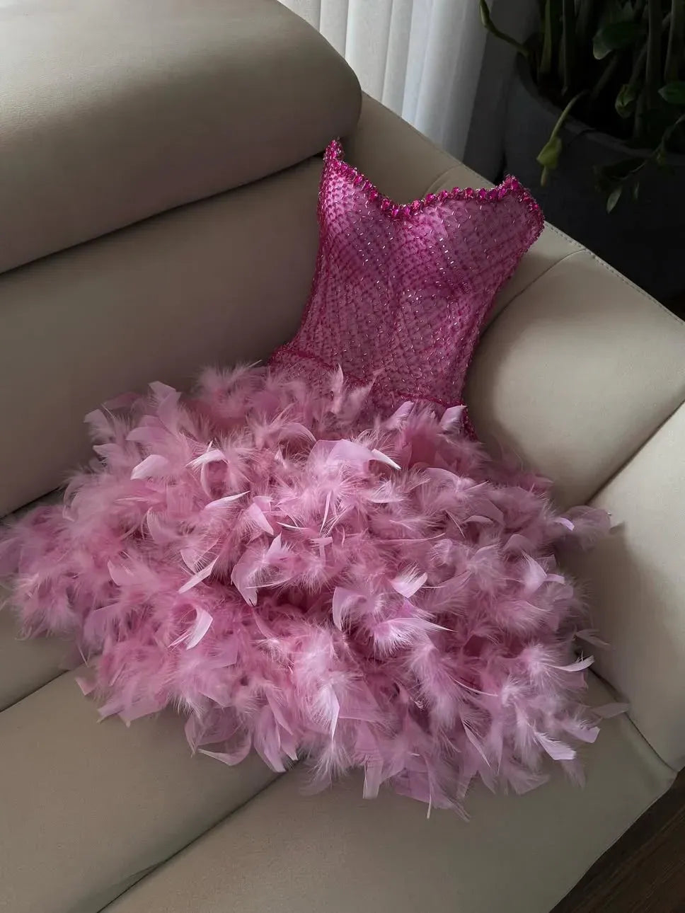 Sparkling Corset Sweetheart Sleeveless Beaded Mini Feather-Trim Party Cocktail Dress
