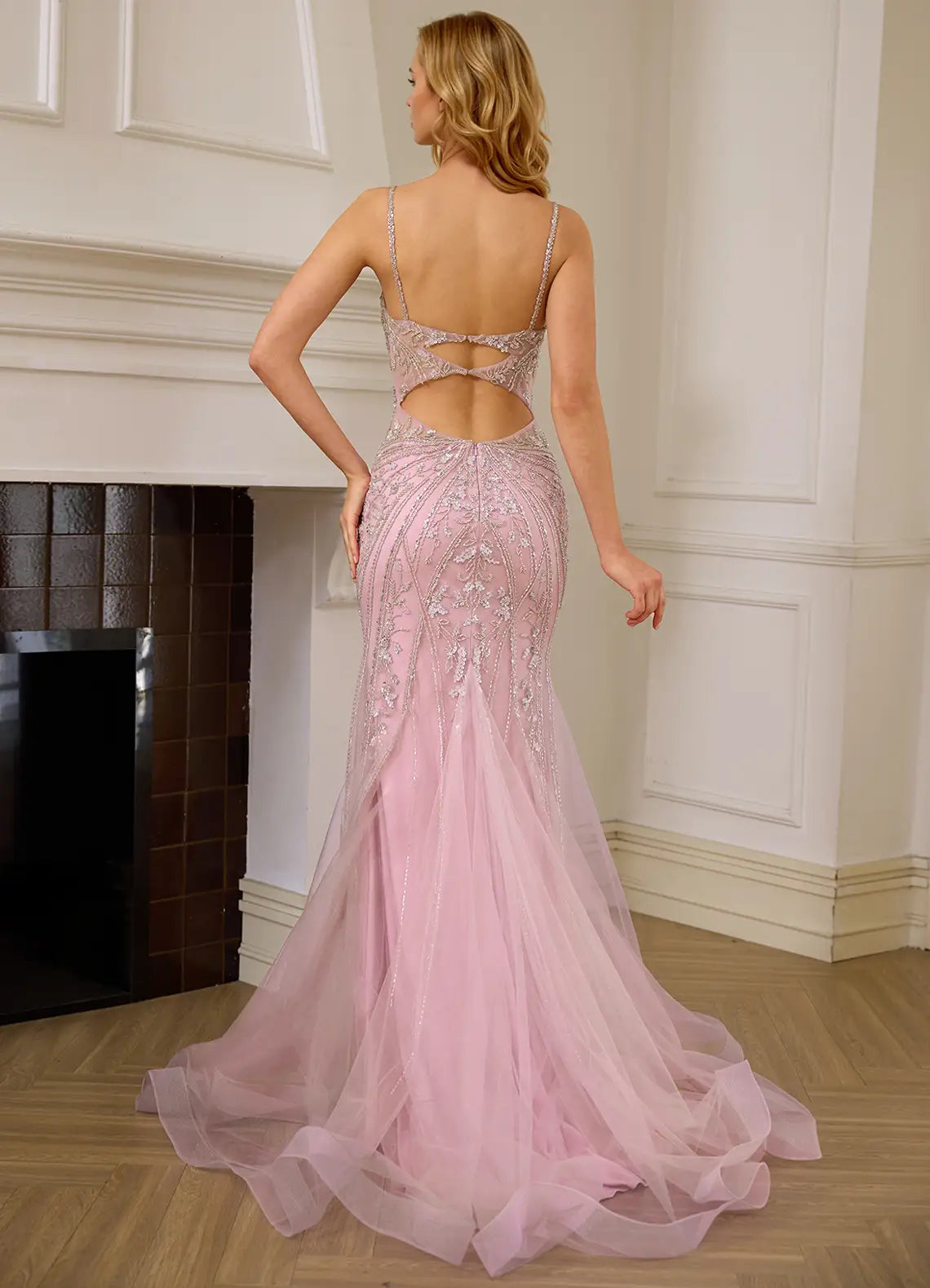 Vestido de fiesta largo de tul con pedrería y abertura, escote corazón, estilo sirena brillante