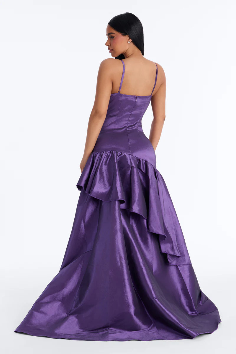 Vestido de Noche de Fiesta de Satén con Abertura Alta y Volantes Largos de Sirena Brillante con Escote Corazón