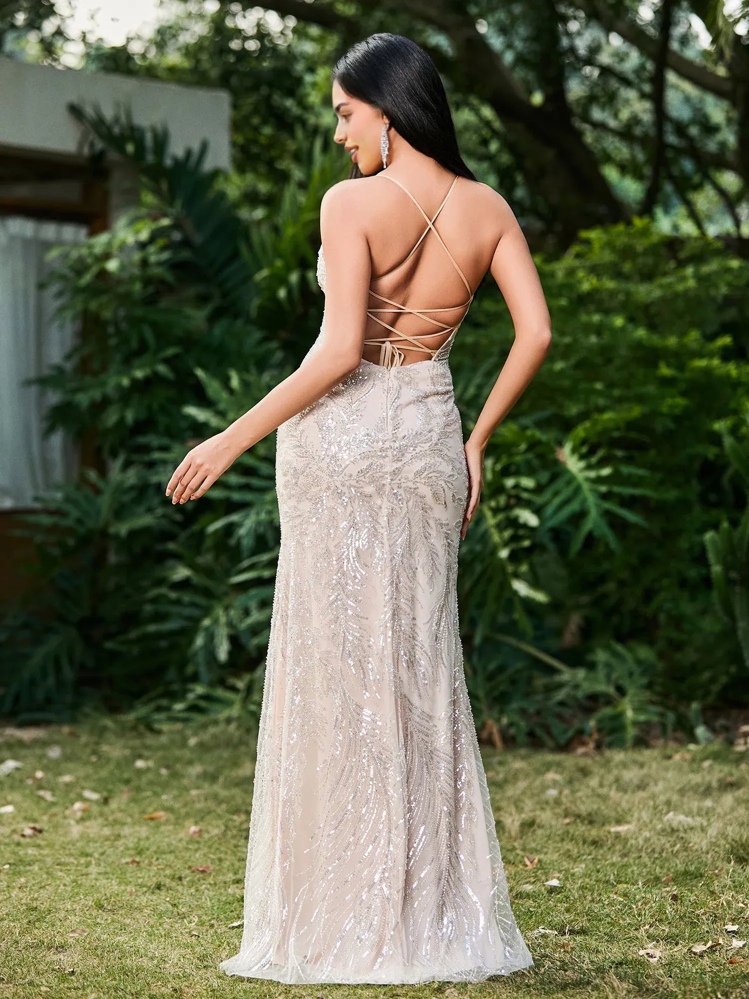 Sparkling Mermaid V-Neck Sleeveless Beaded Tulle Formal Evening Dress With Slit