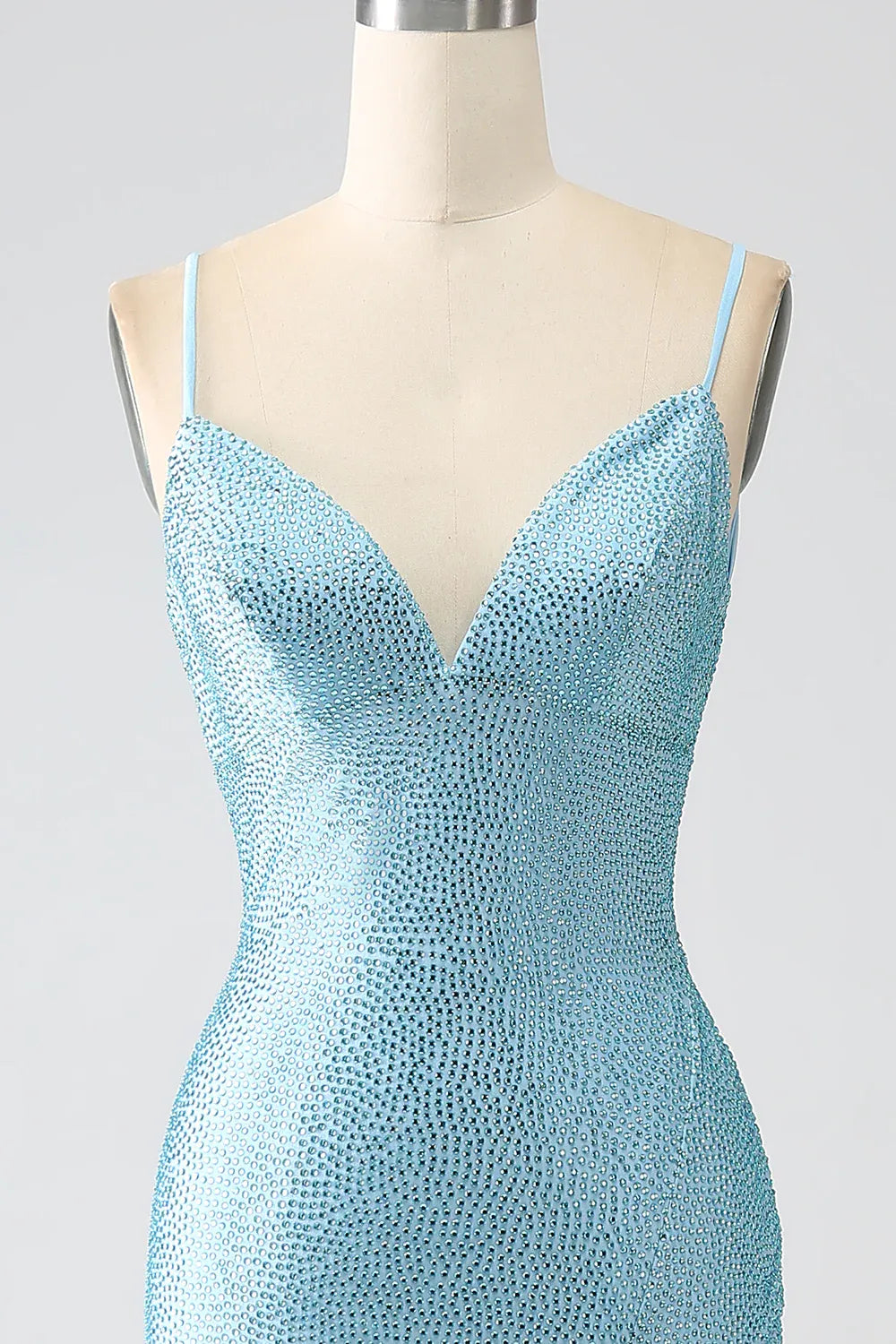 Vestido de Noche Largo de Satén con Escote en V Brillante de Sirena, Espalda Abierta y Abertura