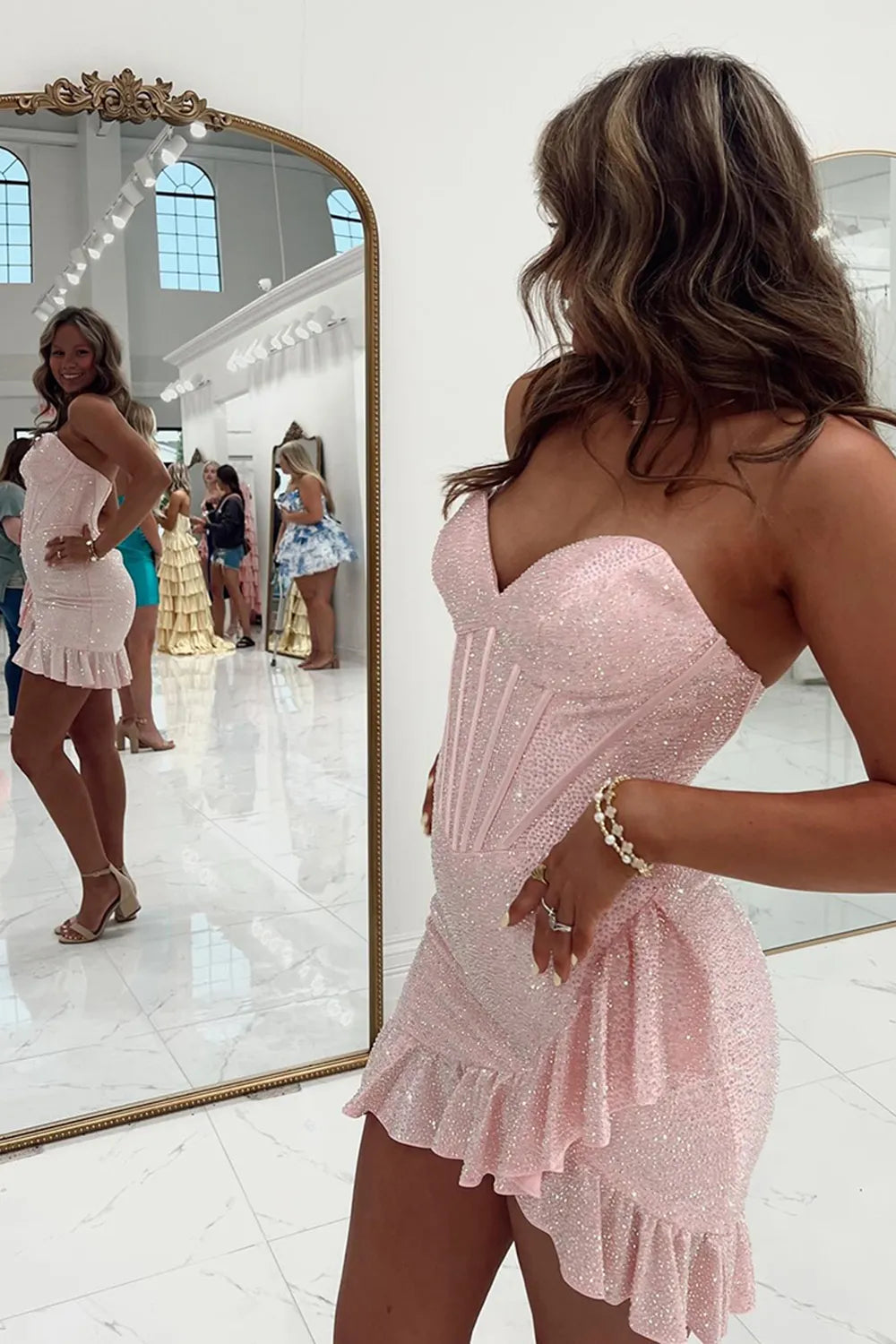 Sparkly Sheath Sweetheart Strapless Sequin Short Ruffled Homecoming Dress