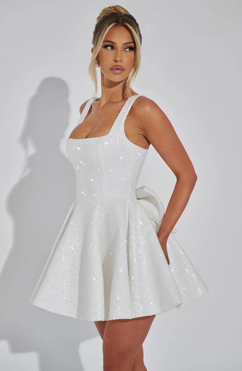 Elegante vestido de cóctel/fiesta de regreso a casa con lentejuelas, corte A, escote cuadrado y minilazo