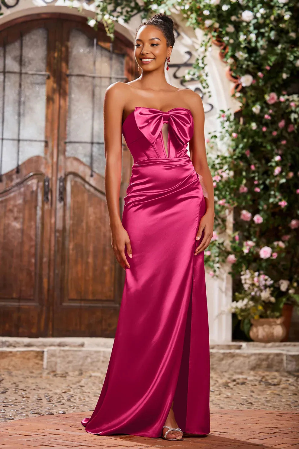 Vestido de fiesta formal de satén con corsé, cola de sirena, escote corazón, sin tirantes y abertura