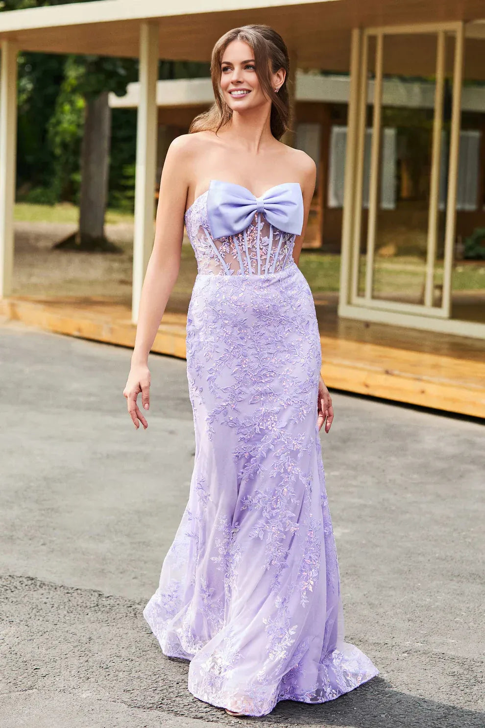 Vestido de noche formal tipo corsé de sirena de encaje con lazo frontal sin tirantes