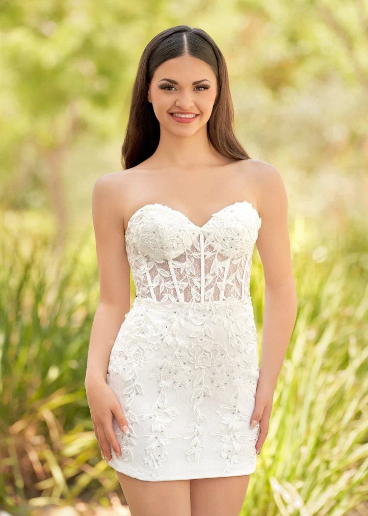 Glamorous Bodycon Strapless Sweetheart Lace Mini Corset Homecoming Dress